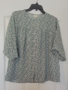 Green and Cream Floral Blouse